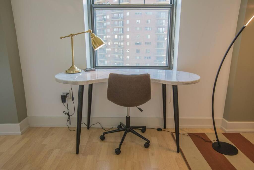 דה מוין Designer Downtown Condo Suite - Splendid View מראה חיצוני תמונה