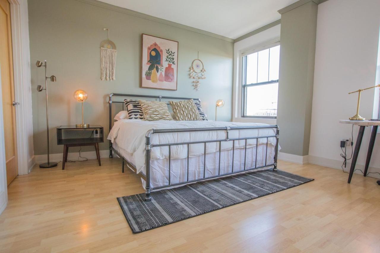 דה מוין Designer Downtown Condo Suite - Splendid View מראה חיצוני תמונה